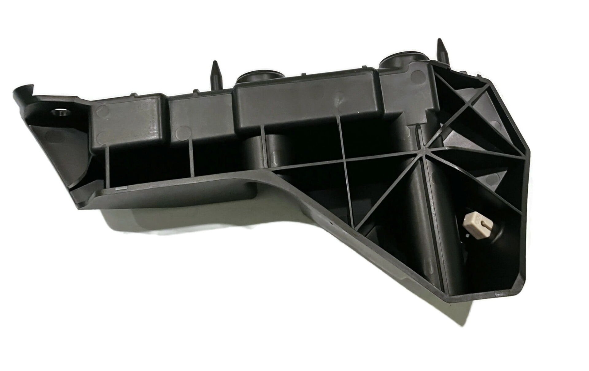 Seat Leon Ön Sol Tampon Braketi 2017 / 2020 Model İthal Ürün 5F0807049A