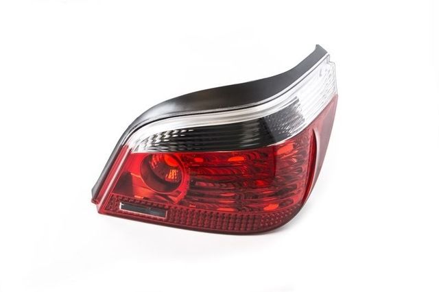 Bmw 5 Serisi E60 Kasa 520i 520d Sağ Arka Stop Lambası Depo Marka 63217165738