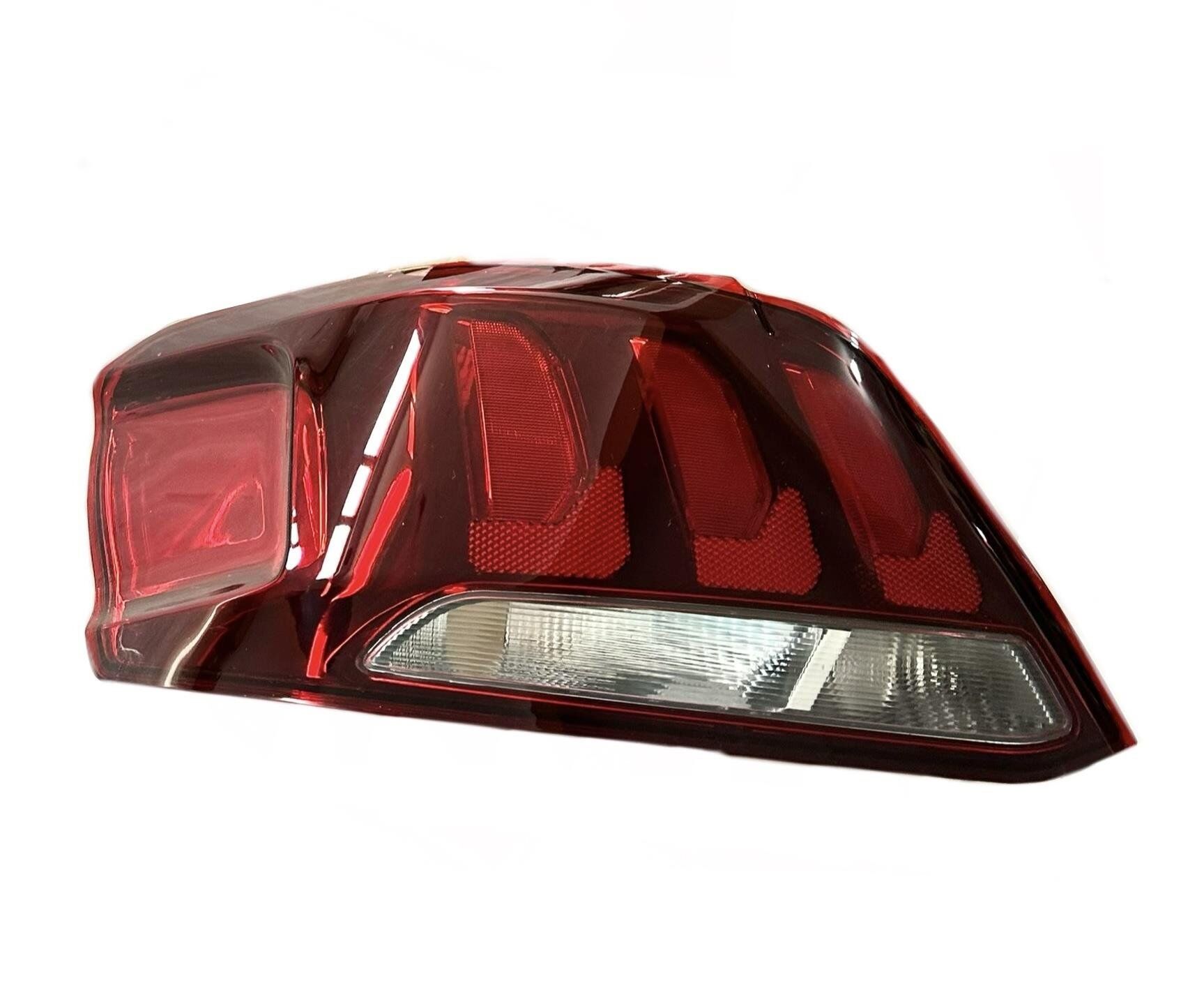 Peugeot 301 Sol Stop Lambası 2017 / 2020 Model Matsuba Marka 9817301180