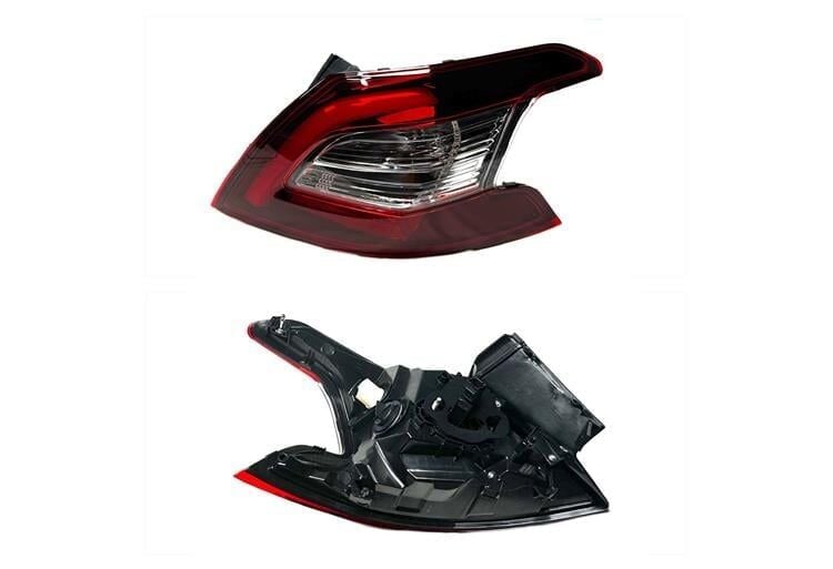 Peugeot 308 Sağ Stop Lambası Duylu 2014 / 2018 Model İthal 9677817580