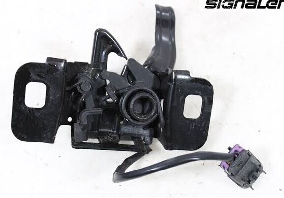 Opel Astra J Motor Kaput Kilidi İthal Ürün 39066717