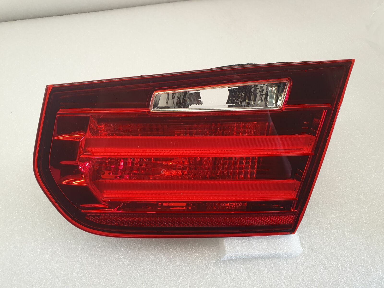 Bmw 3 Serisi F30 Kasa Sağ İç Stop Lambası Depo Marka 63217313056
