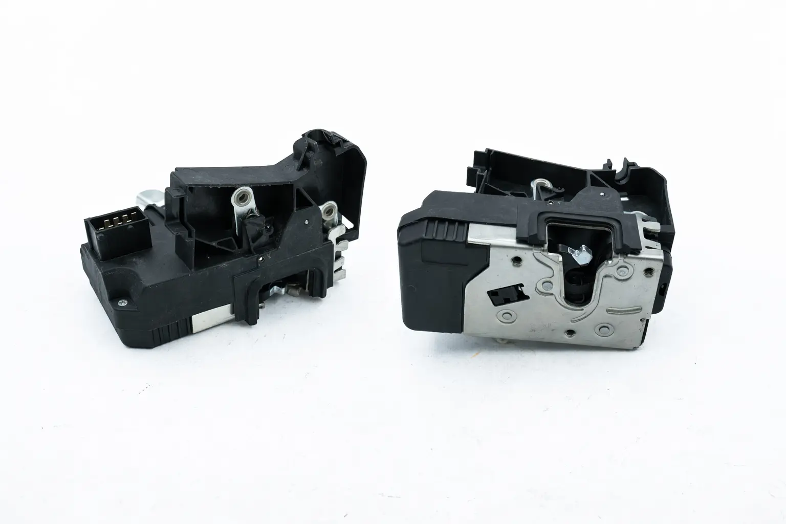 Opel Corsa C Ön Sol Kapı Kilit Motoru Export Marka 13203899