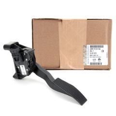Opel Corsa E Gaz Pedalı Otomatik Vites Gm Orjinal 848039-13305806
