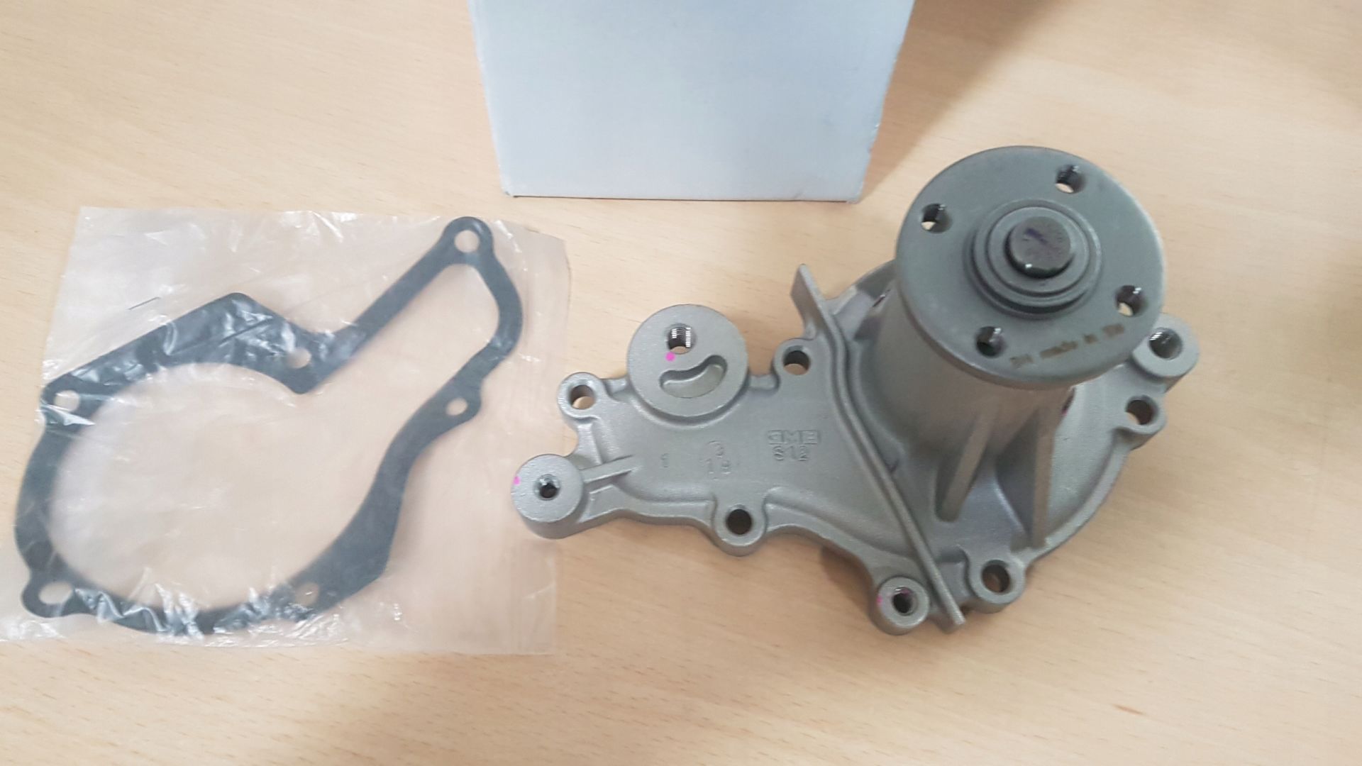 Ford Focus 1998-2002 1.6 Benzinli Devirdaim (Su Pompası) Ford Orjinal 7S7G8591A2C - 1376162