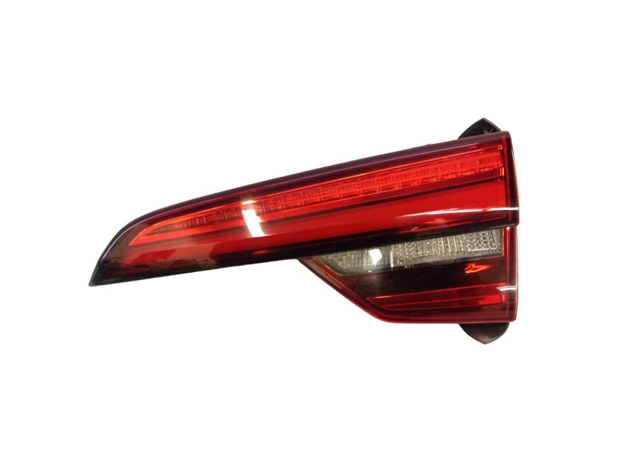 Audi A 4 Sol İç Sağ Stop Lambası ( Ledli ) Matsuba Marka 2020 / 2023 Model Arası 8W5945094AA