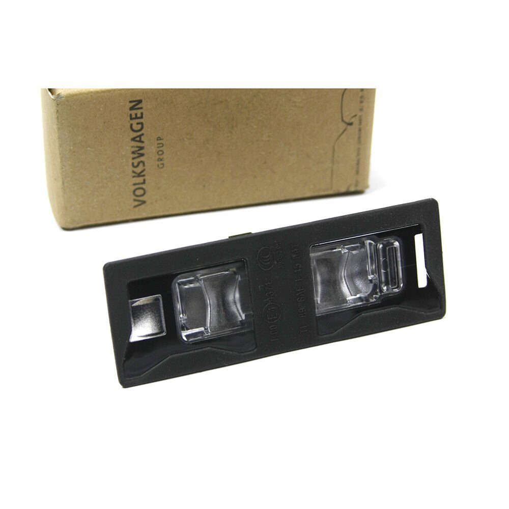 Audi Q2 Plaka Aydınlatma Lambası Oem Orjinal 8W6943021A