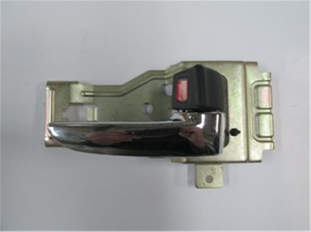 Mazda BT50 Pick Up Ön Kapı İç Açma Kolu Sağ Taraf Nikelajlı 2007-2012 İthal Marka UR58-58330C02