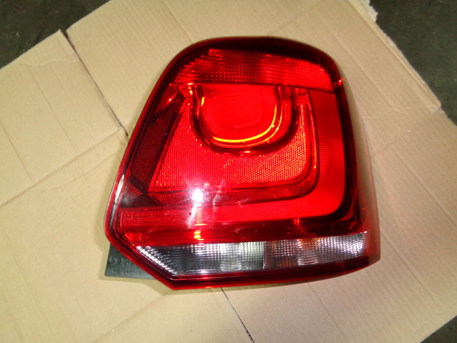 Volkswagen Polo Sağ Stop Lambası 2009-2014 Model Arası Wisco Marka 6R0945096G v