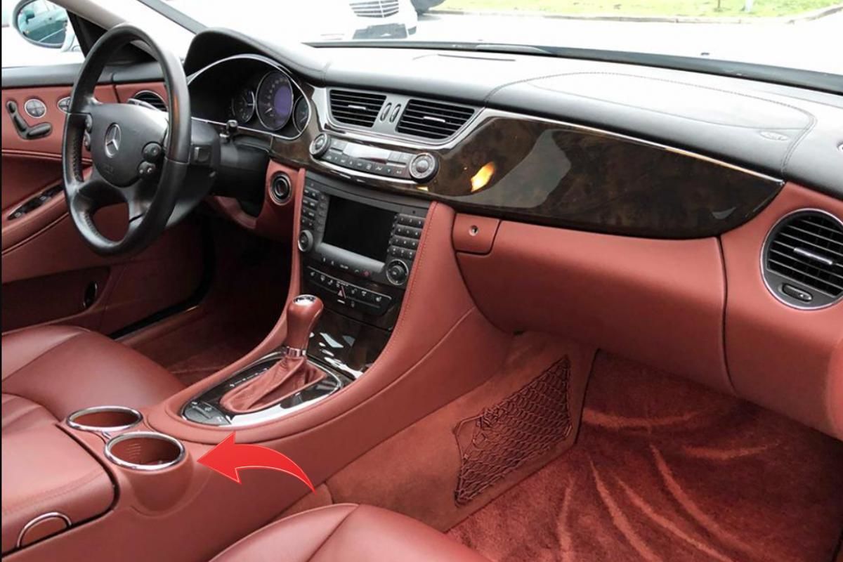 Mercedes CLS Orto Konsol Bardaklık Kırmızı Krom GKL Marka 21968004143