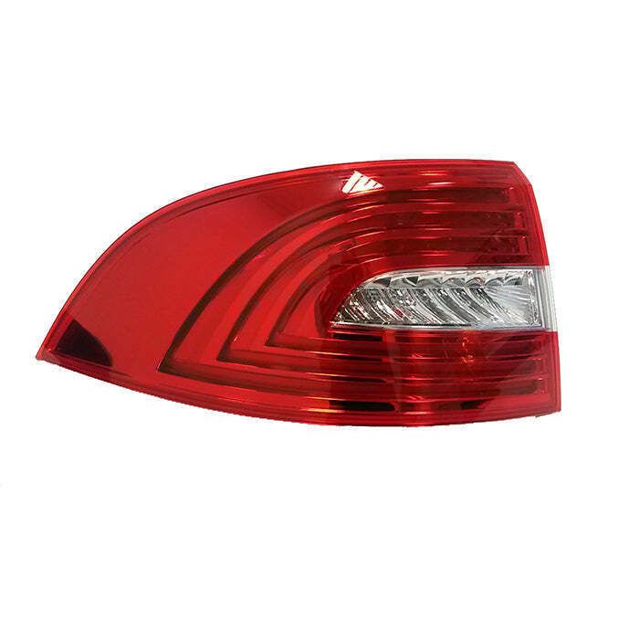 Skoda Superb Sol Arka Stop Lambası Ledli 2013-2015 Arası GKL Marka 3T5945095A