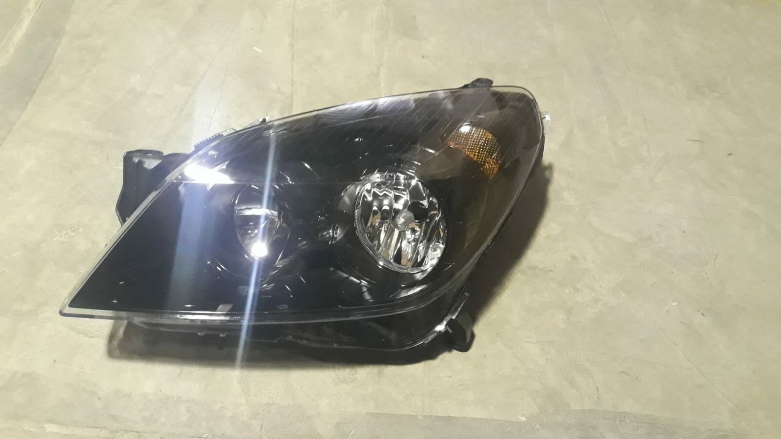 Opel Astra H Sol Far Füme Yolcu Tarafı İthal Ürün 1216561