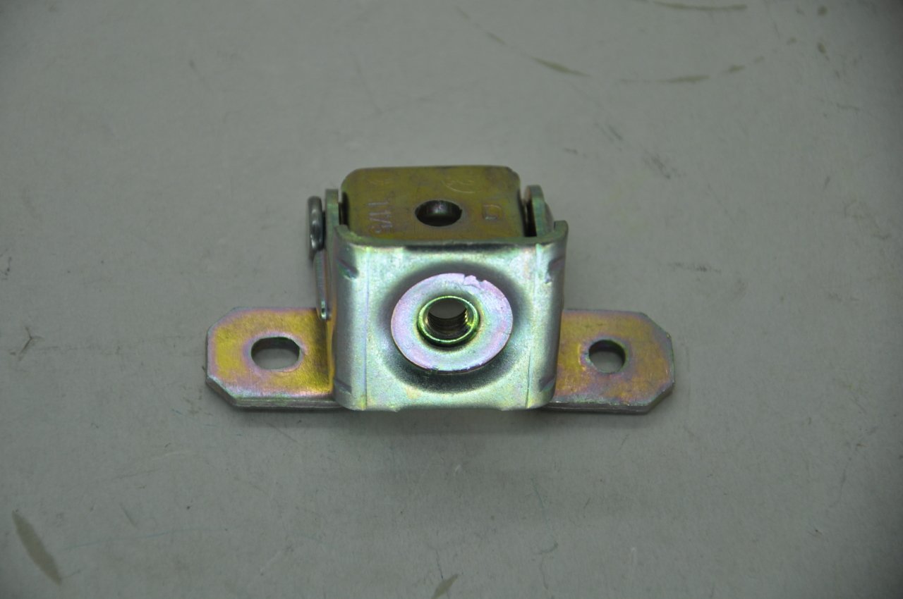Fiat Fiorino Sağ Bagaj Kapak Menteşesi ( Tek Kapı ) Orijinal Opar 46810688