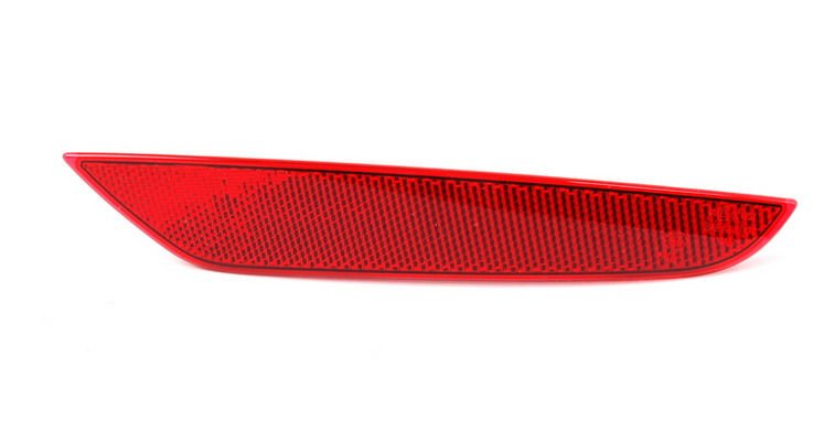Volkswagen Golf 6 Arka Tampon Reflektörü Sağ Taraf İthal 2008 > Model Sonrası 5K0945106G