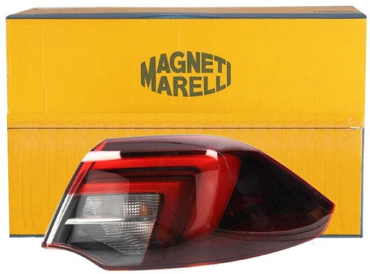 Opel İnsignia B Sağ Dış Stop Lambası Ledsiz Magnet Marelli Marka 39125832