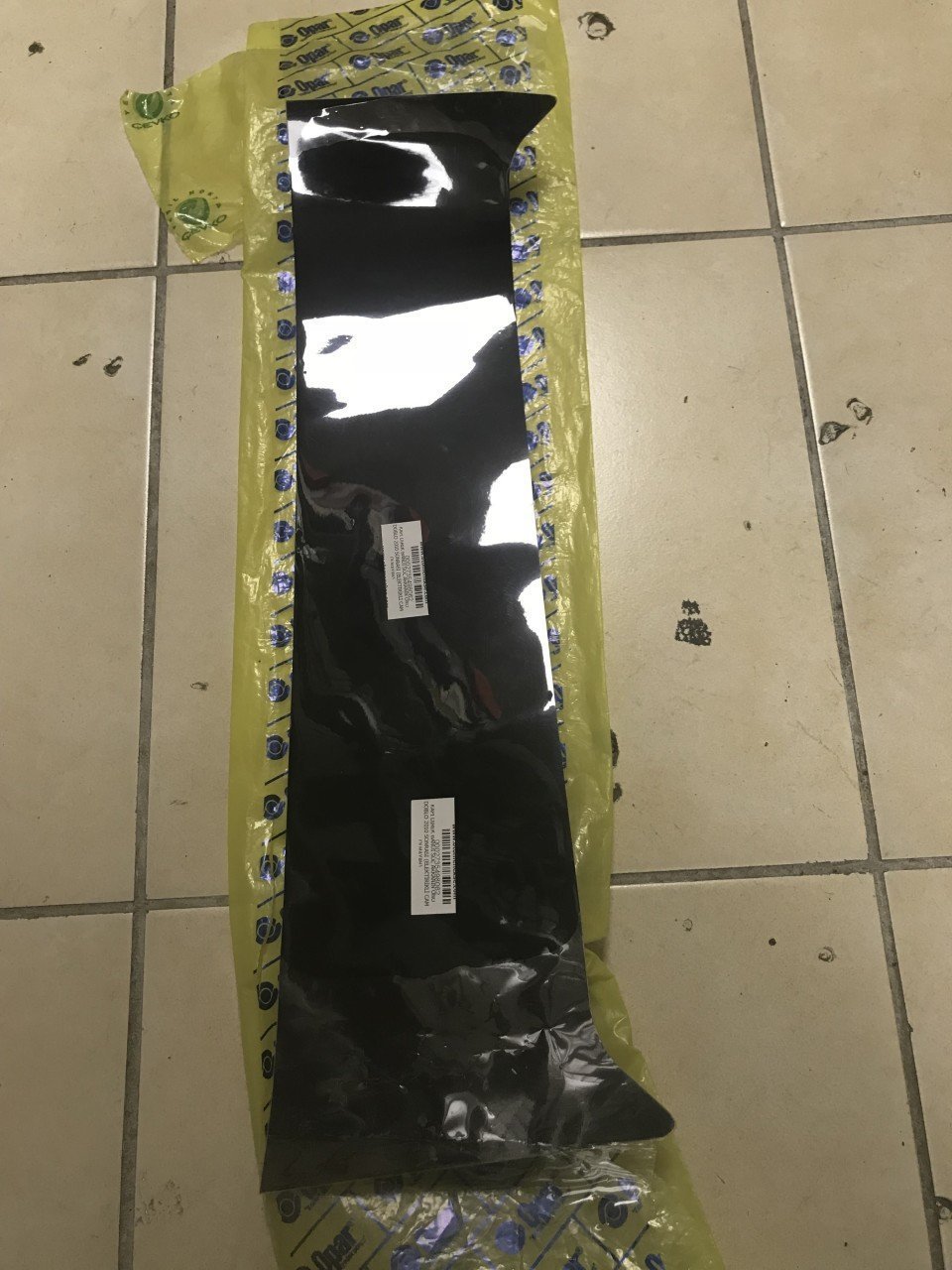 Fiat Doblo 2010 Sonrası Sol Arkanın Önü Kapı Direk Bandı ( Elektrikli Cam Olmayan ) Orjinal Opar 735498062