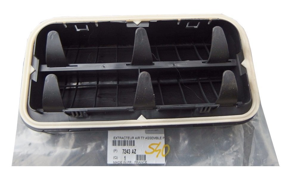 Peugeot 308 Arka Panel Havalandırma Bakaliti Orjinal Psa Marka 7243az