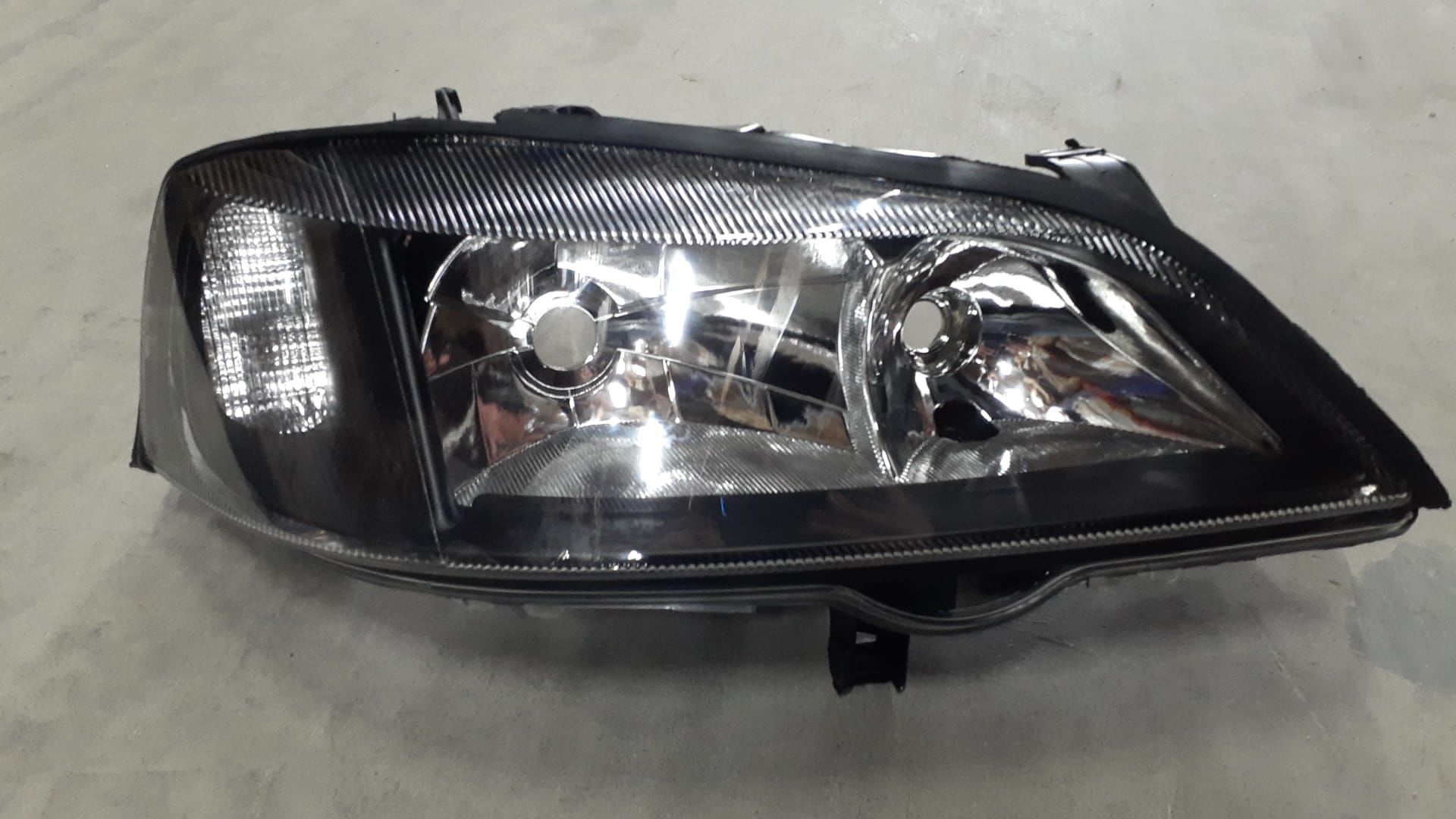 Opel Astra G Sağ Far ( Siyah ) WİSCO Marka 1998 > Model Sonrası 1216116