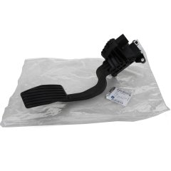 Opel Corsa D Gaz Pedalı Manuel Vites Gm Orjinal 848038-13305804